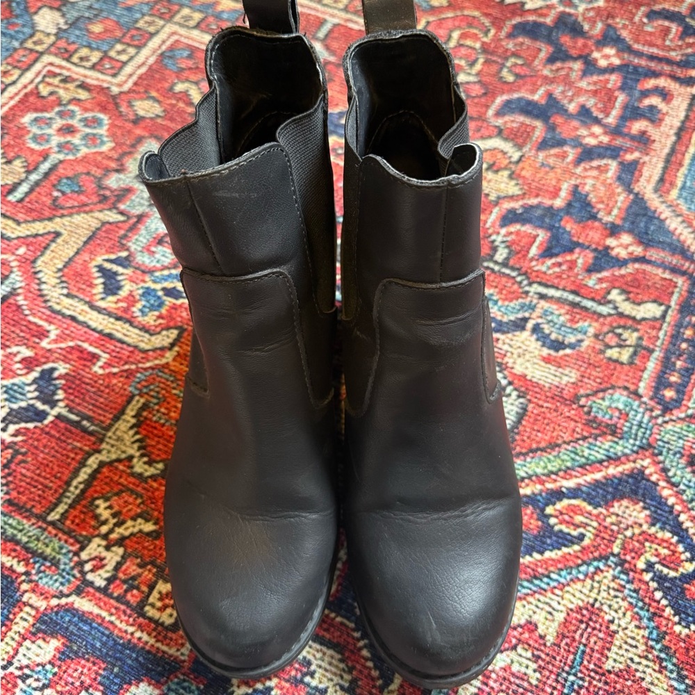 Universal Thread Black Ankle Booties